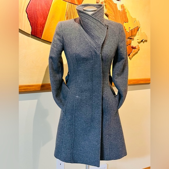 Aritzia Connor Long Coat - Virgin Wool XS - Picture 1 of 5